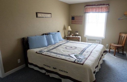 Leisenring Bed & Breakfast | Seams Like Home B&B