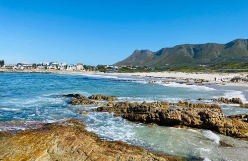 Sandbaai House | Seapearl Oceanfront Villa and Cottage