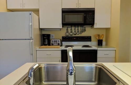 Diamond Beach Condo | Seapointe Village Diamond Beach NJ - First floor, lobby level location.
