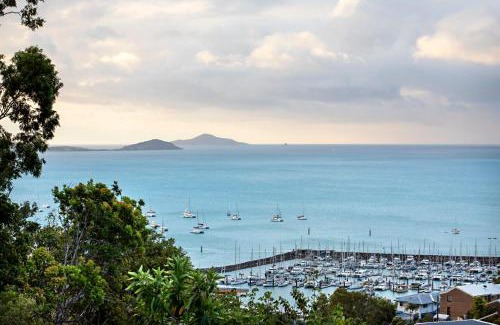 Airlie Beach Apartment | Searene on Seaview
