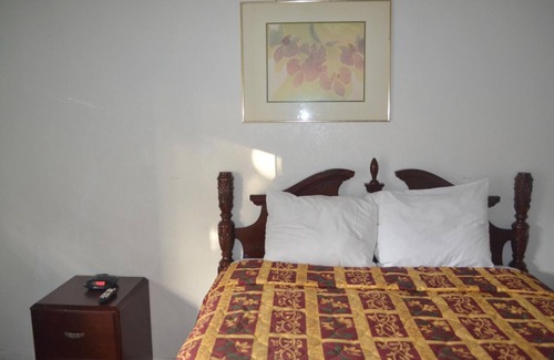 North Long Beach Hotel | Searle Motel