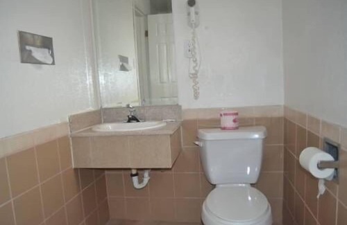 North Long Beach Hotel | Searle Motel