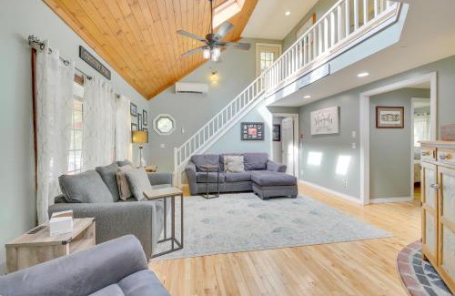 Searsport House | Searsport Paradise with Private Pool and Patio!