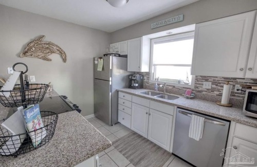 Pensacola Beach House | Seas the day 3-level Townhome, 2 bed and 2.5 bath.