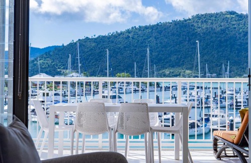 Airlie Beach Apartment | Seas the Day at the Marina