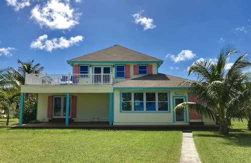Spanish Wells House | Seas the Day Beach House 3 bed 3 bath with great rain water showers