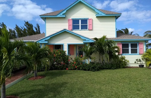 Spanish Wells House | Seas the Day Beach House 3 bed 3 bath with great rain water showers