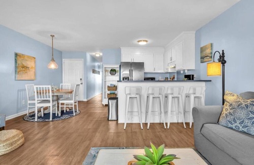 North Carolina Coast Apartment | Seas the Day in Carolina Beach