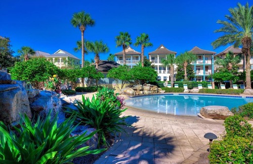 Villages of Crystal Beach House | Seas The Dream at The Villages of Crystal Beach