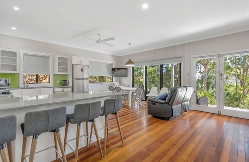Camden Head House | Seascape - 154 Camden Head Rd Dunbogan