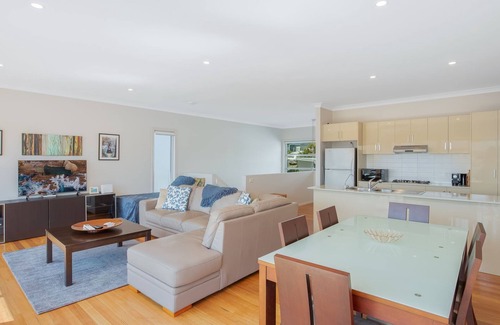Bermagui Apartment | Seascape 3/7 Wattle Street