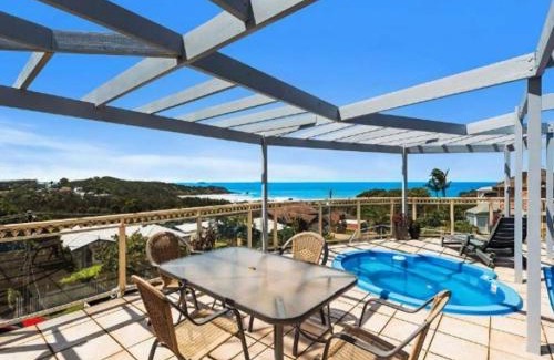 Coffs Harbour House | Seascape at Diggers Beach Clarence Crescent 11