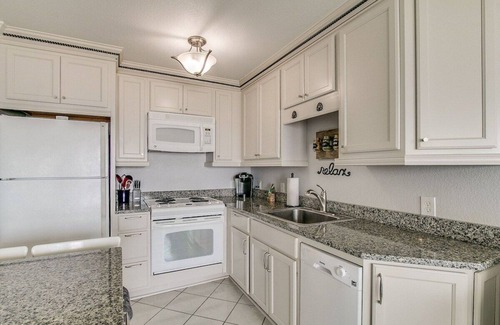Galveston Condo | Seascape - Barefoot Bliss - 2/2 Beachfront Condo with Ocean View from Balcony