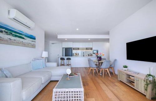 Palm Beach Apartment | Seascape Haven - Elegant Beachside Living with Pool