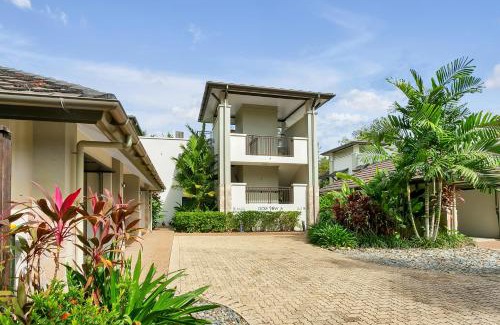 Port Douglas Apartment | Seascape Holidays at Seascape Temple