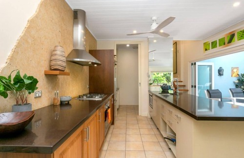 Port Douglas Apartment | Seascape Holidays Villa 5 on Murphy Street