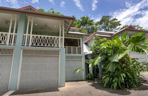 Port Douglas Apartment | Seascape Holidays Villa 5 on Murphy Street