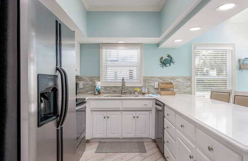 Perdido Key Coves One House | Seascape on Perdido Key, Beach FL and Bay Front home! Waterview Hot Tub