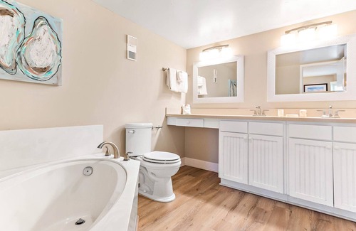 Saint Simons Island Condo | Seascape Serenity in the Beach Club Resort