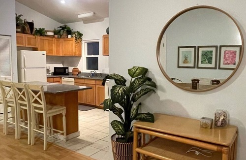 Laie House | Seascape Serenity Cottage - Beachfront, Large Yard