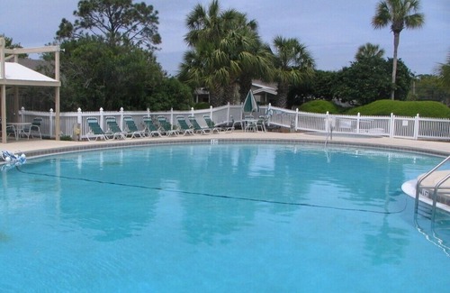 Miramar Beach House | Seascape Tennis Villa Right Next To Heated Pool