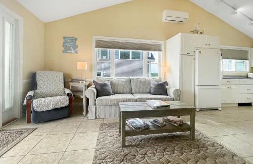Wells Beach House | Seascapes W153 Fantastic condo steps away from Wells Beach and town center 1900