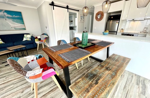 Mermaid Beach Villa | Seashell Villa By Mermaid Beach/Nobbys Beach