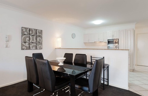 Nelson Bay Apartment | Seashells, 1,21-23 Magnus Street - Unit with air con, wi-fi, complex pool and lift