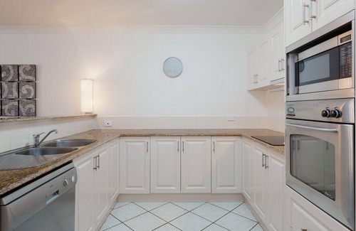 Nelson Bay Apartment | Seashells, 1,21-23 Magnus Street - Unit with air con, wi-fi, complex pool and lift