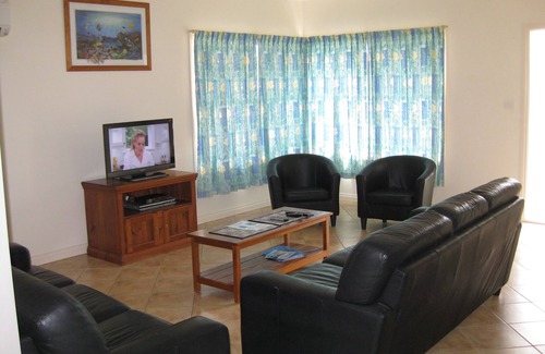 Kingscote House | Seashells Apartment - Unit 1