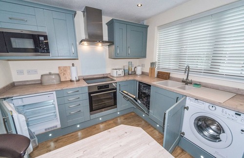 Lytham St. Anne's Cottage | SEASHELLS COTTAGE, family friendly, with a garden in Lytham St. Annes