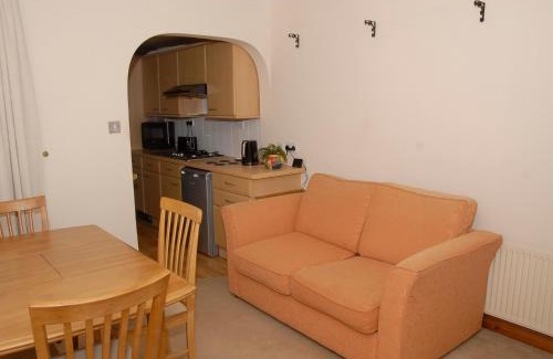 Gorleston-on-Sea House | Seashells Cottage