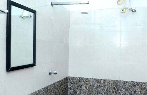 Kalapet Hotel | Seashore Beach House