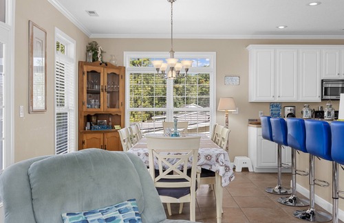 Garden City House | Seashore Beach Villa with Pool