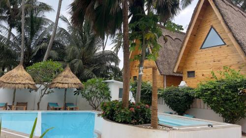 Kiwengwa Resort | Seashore Eco Bungalow front ocean
