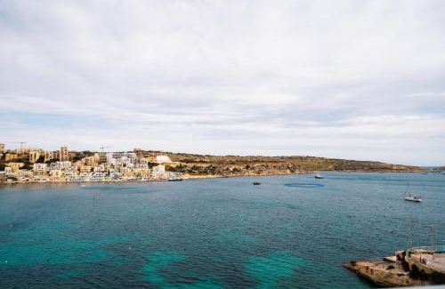 St. Paul's Bay Apartment | Seashore Stays - Stunning apartments right by the sea