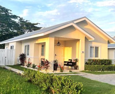 Lucea House | Seashore Vacation Home, Oceanpointe, Lucea, Jamaica