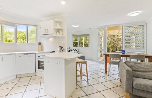 Sunshine Beach Apartment | Seaside apartment minutes from Sunshine Beach