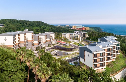 Jungmun Condo | Seaside Arden