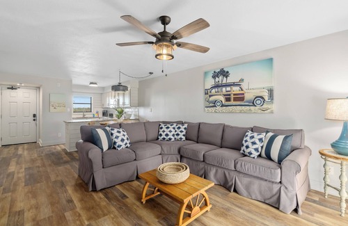 Orange Beach Condo | Seaside Beach & Racquet Club #4410 Orange Beach, AL Beachfront 2-bedroom condo