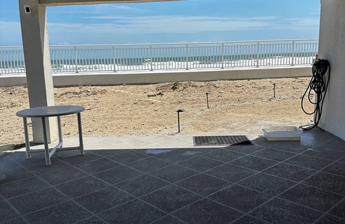 South Patrick Shores Condo | Seaside Bliss 2BR Beach Condo
