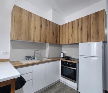 Golem Apartment | Seaside Bliss in Qerret Beach