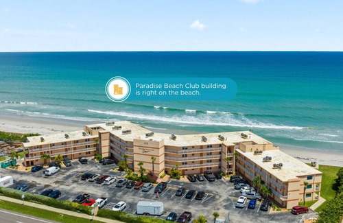 Satellite Beach Condo | Seaside Bliss: Renovated Oceanfront Condo, Family & Pet Friendly 🏝️🐾
