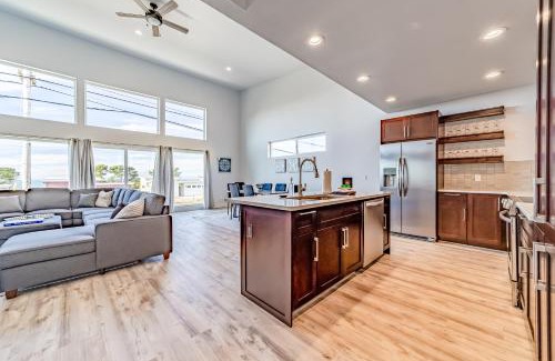 Gold Beach House | Seaside Breeze