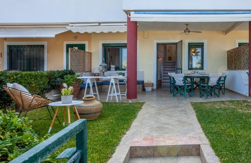 Pefkochori House | Seaside Bungalow