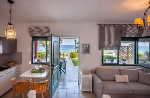 Pefkochori House | Seaside Bungalow