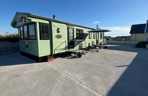 Quilty House | Seaside Chalet