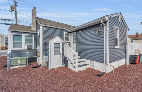 Seaside Heights Apartment | Seaside Cottage: A 'MyShoreCottage' Property