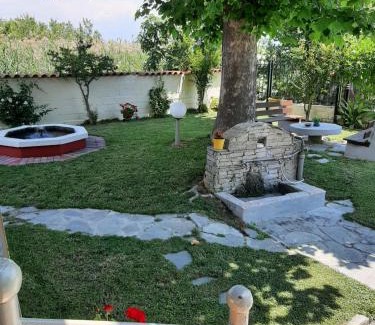 Katerini House | Seaside Cottage