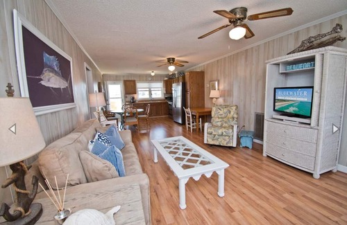 Morehead City House | Seaside Cottage, Soundfront House in Beaufort, NC